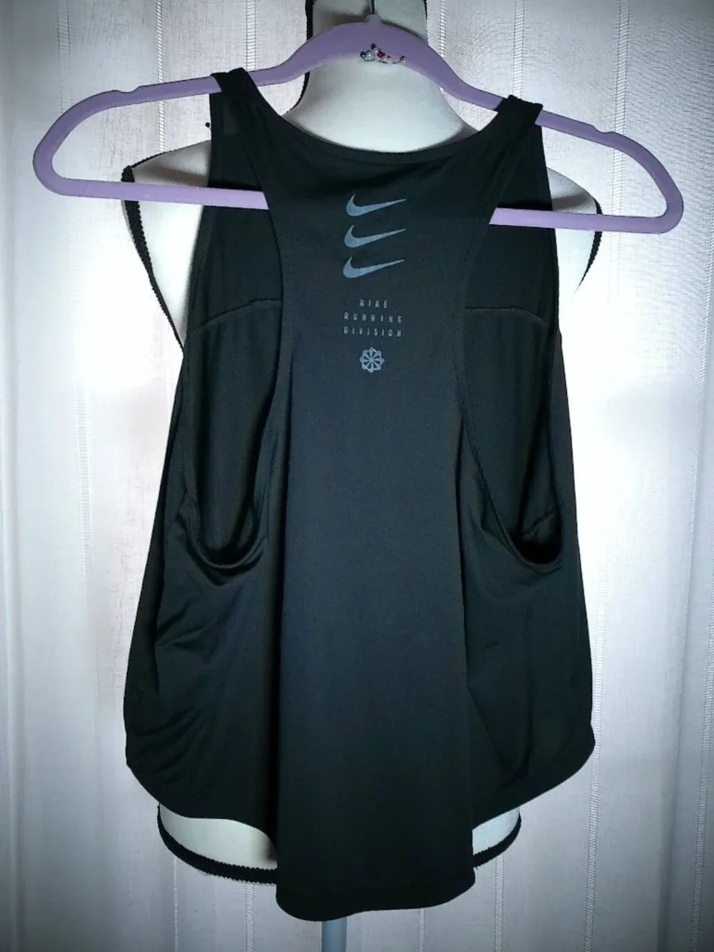 NIKE DRI-FIT NWOT Sleeveless Scoop Neck Black Athletic Tee L_3